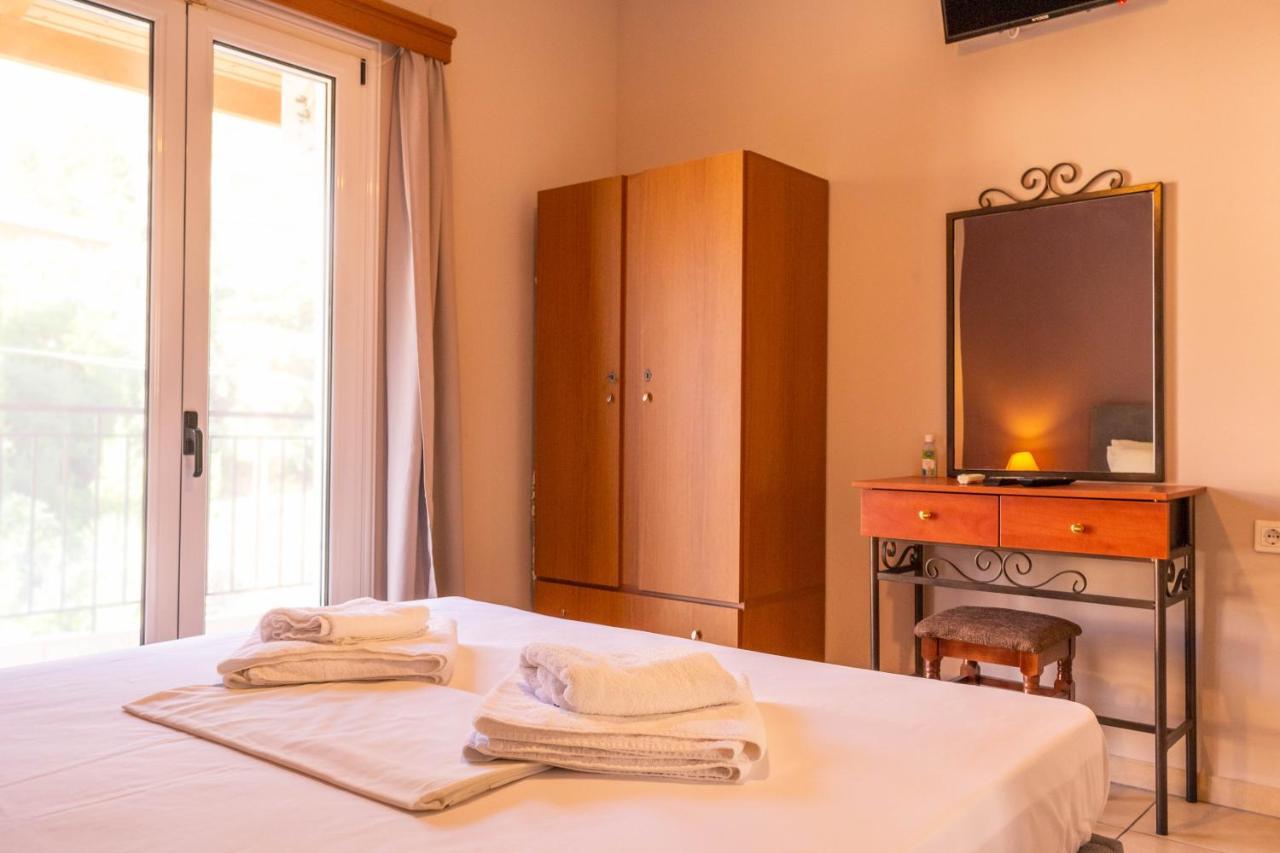 Apagio Apartments Mikros Gialos Zewnętrze zdjęcie