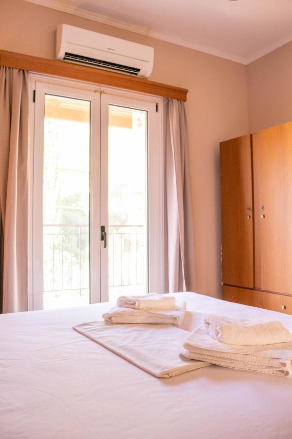 Apagio Apartments Mikros Gialos Zewnętrze zdjęcie